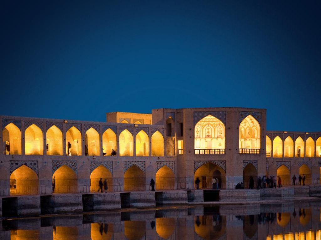 Khaju Bridge - Iran Travel Booking - Best of Isfahan