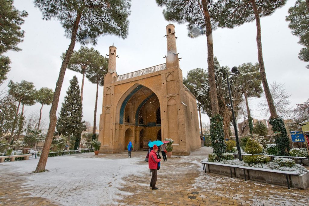 Menar Jonban - IranTravel Booking - Best of Isfahan